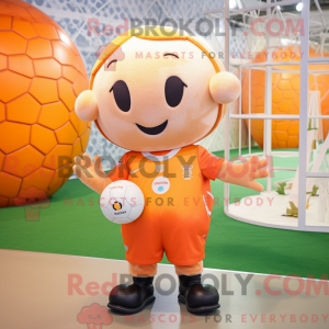 Personagem de máscara de um...