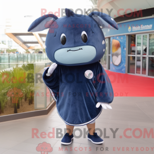 Personagem de máscara de...