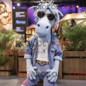 Personagem de máscara de...