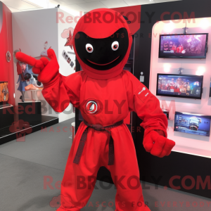 Maskotfigur af en rød ninja...