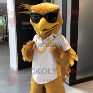 Gold Eagle maskot...