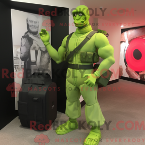Personagem de máscara de...