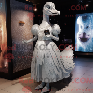 Personagem de máscara de...
