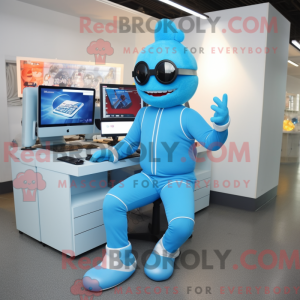 Personagem de máscara de...