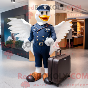 Maskottchenfigur eines Navy...