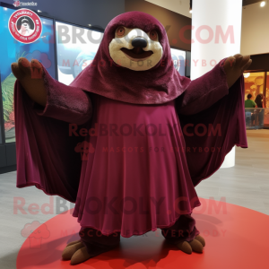 Maroon Giant Sloth mascotte...