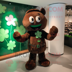 Brun Four Leaf Clover...