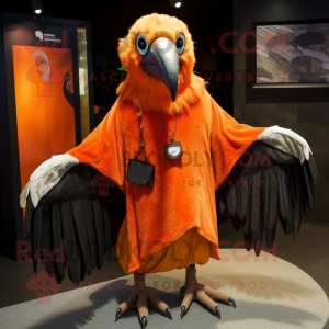 Orange Vulture maskot...