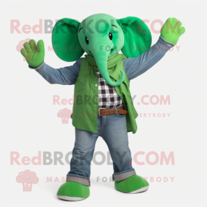 Zielony słoń w kostiumie...