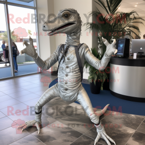 Silver Coelophysis mascotte...